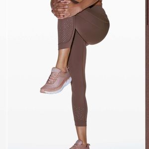 Lululemon going strong tight 25”